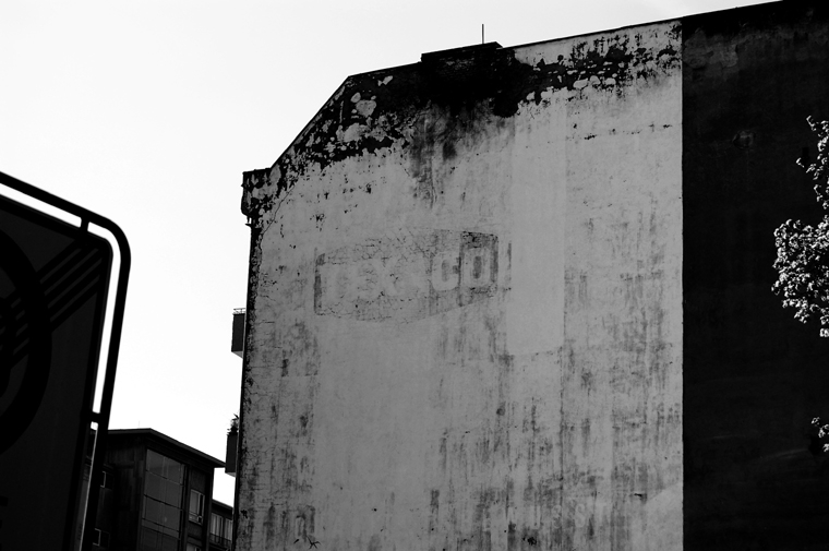 © TEXACO sign Eisenacher Str. & Grunewaldstr. Berlin 2009