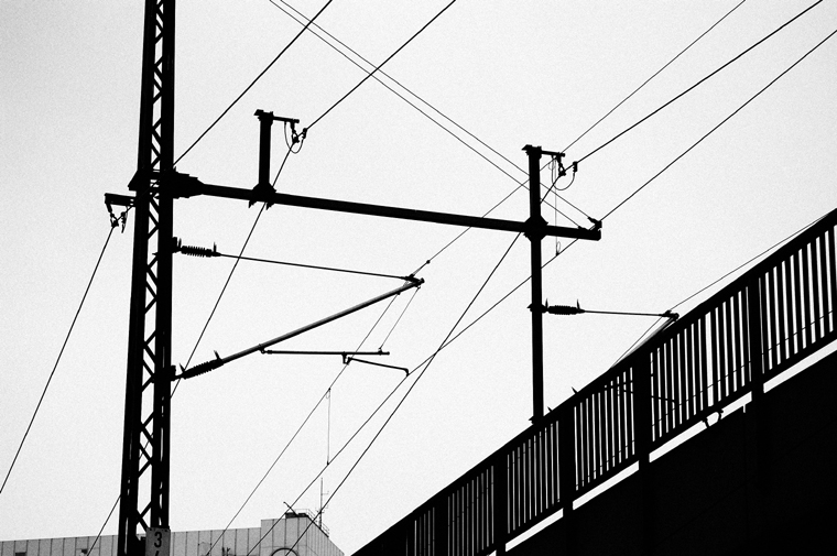 © Contact wire S-Bahn Neues Museum Berlin 2009