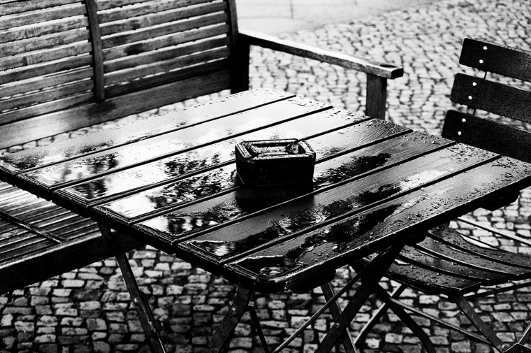 © Rain & cigarettes Savignyplatz Berlin 2009 by Fritsch